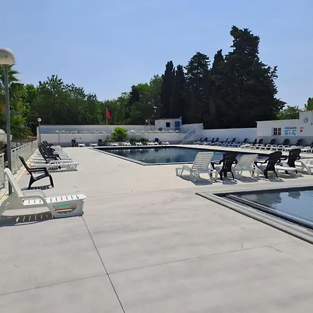 Joli Climatise 6 Personnes Joli A * Agde