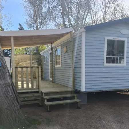 Joli Climatise 6 Personnes Joli A Campsite *